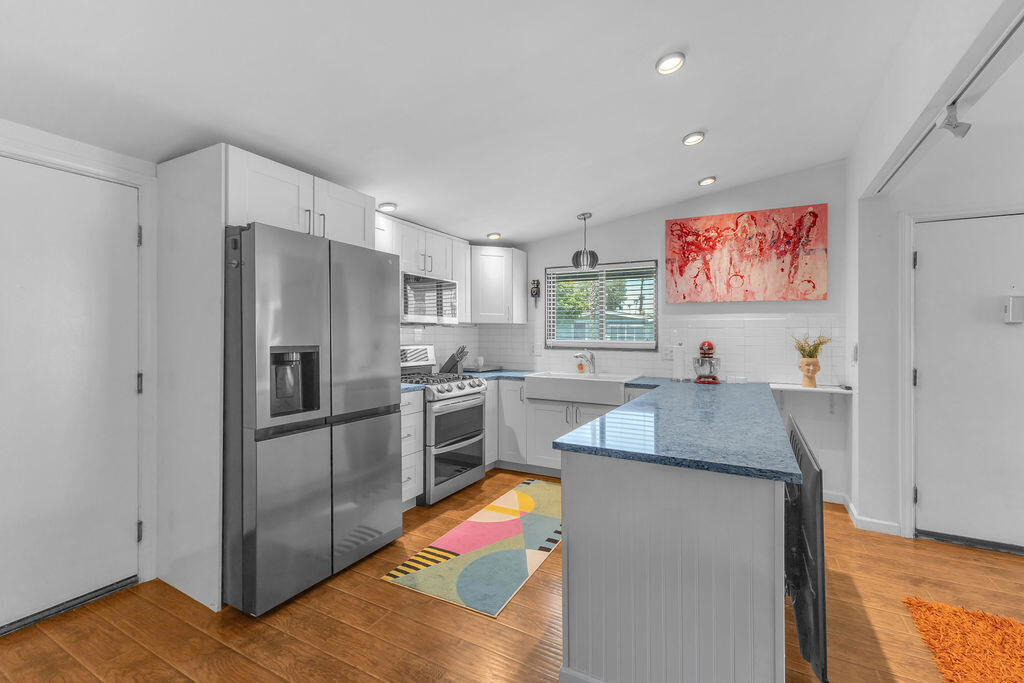 1022 Via Grande Property Photo 11