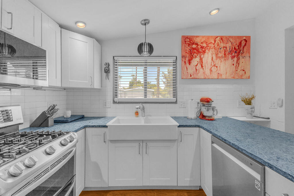 1022 Via Grande Property Photo 16