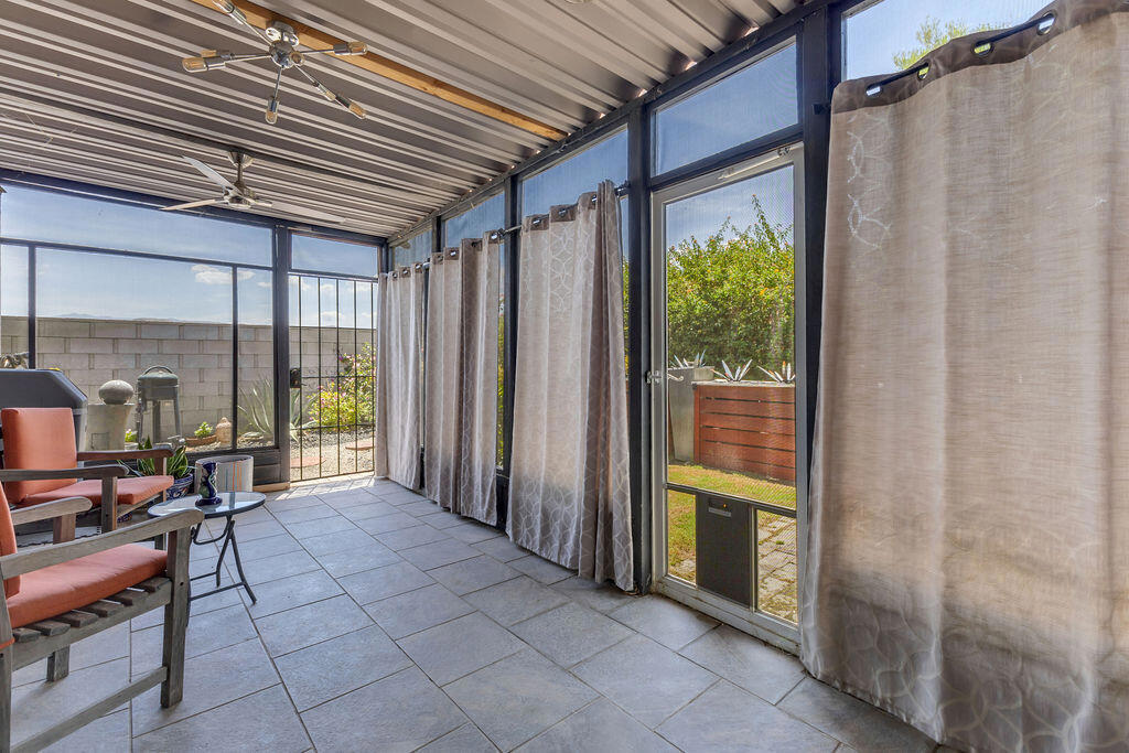 1022 Via Grande Property Photo 38