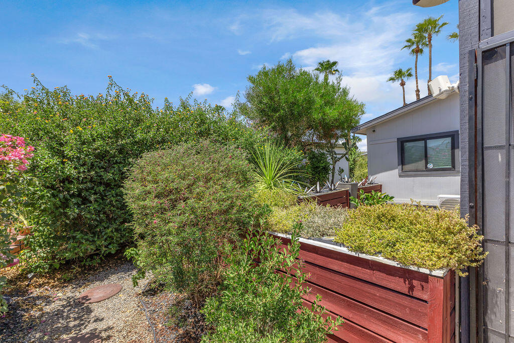 1022 Via Grande Property Photo 41
