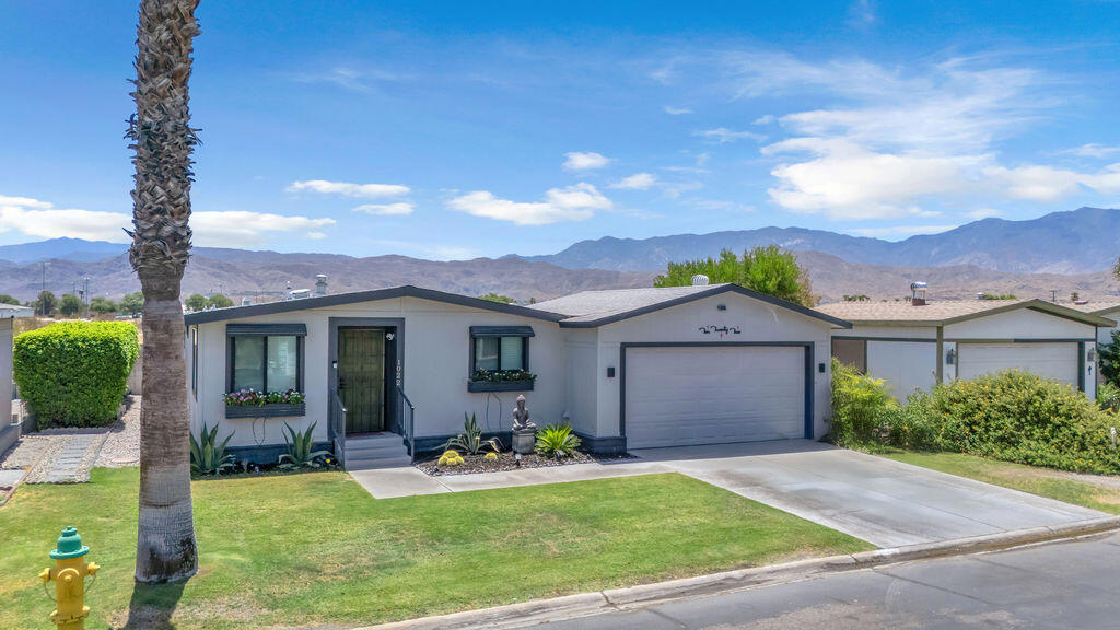 1022 Via Grande Property Photo 46