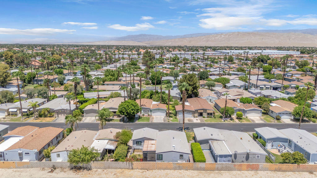 1022 Via Grande Property Photo 47