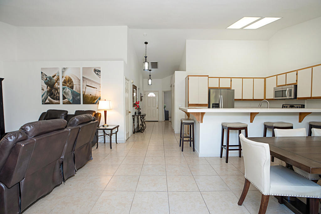 76915 Scimitar Way Property Photo 4