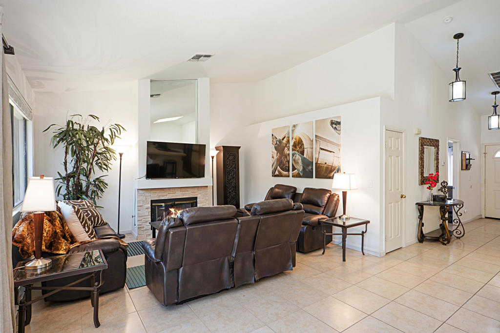 76915 Scimitar Way Property Photo 10