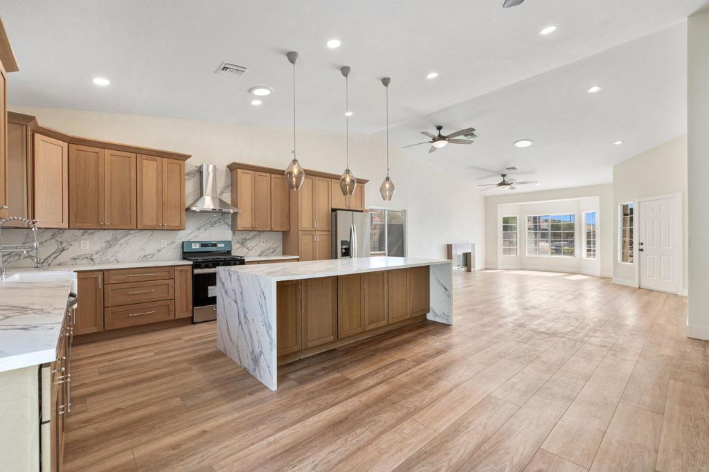 28091 Horizon Road Property Photo 4