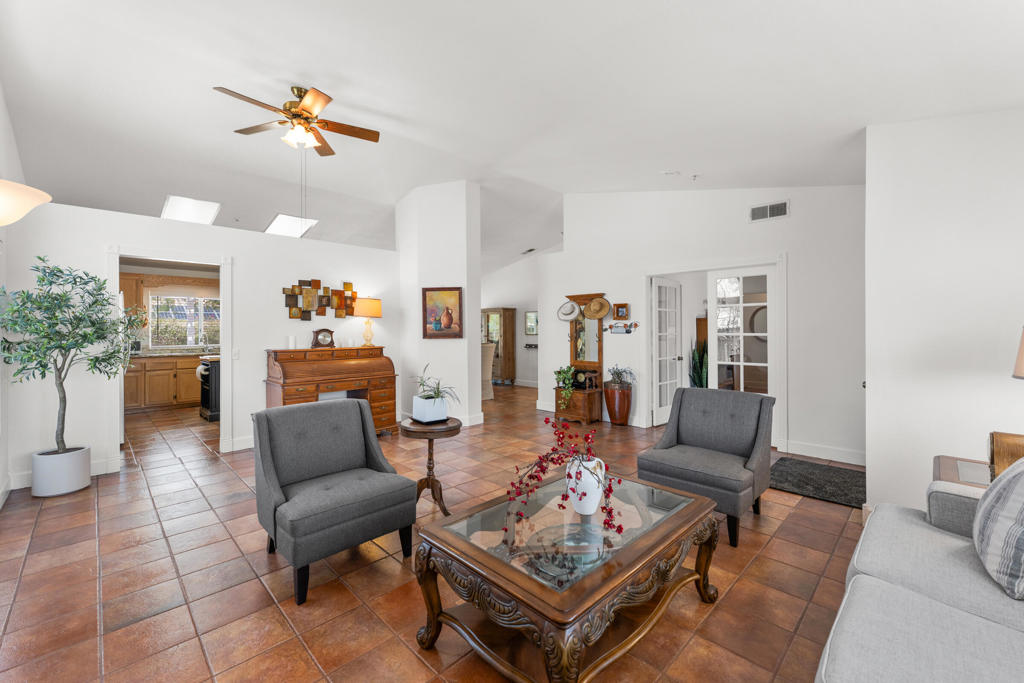 65920 Avenida Cadena Property Photo 6