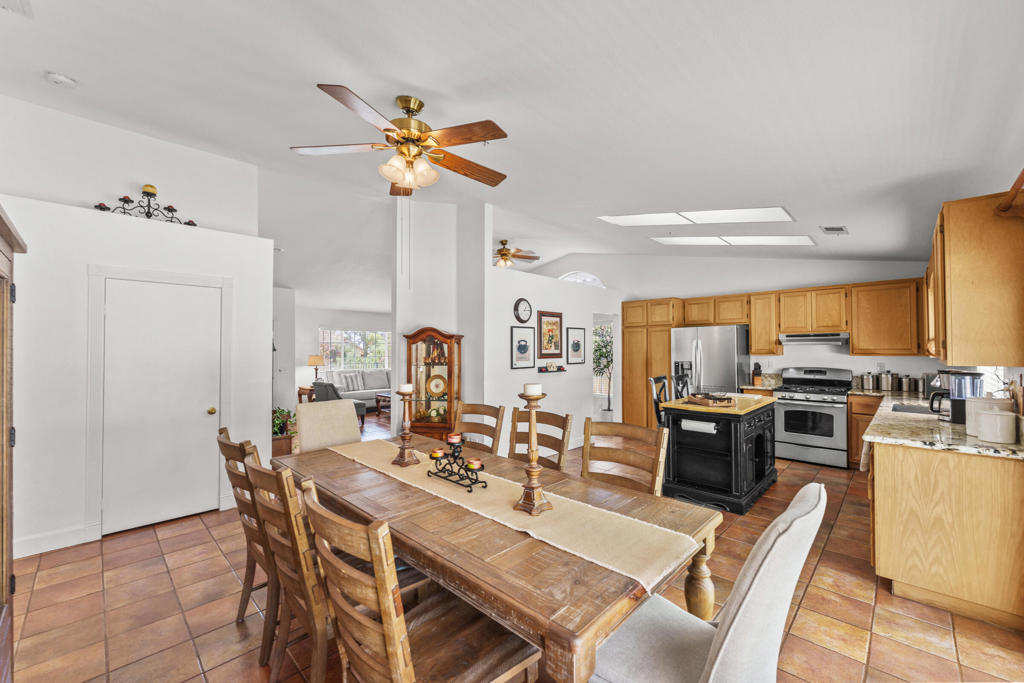 65920 Avenida Cadena Property Photo 12