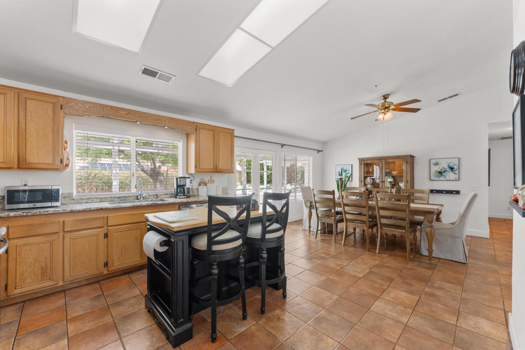65920 Avenida Cadena Property Photo 16