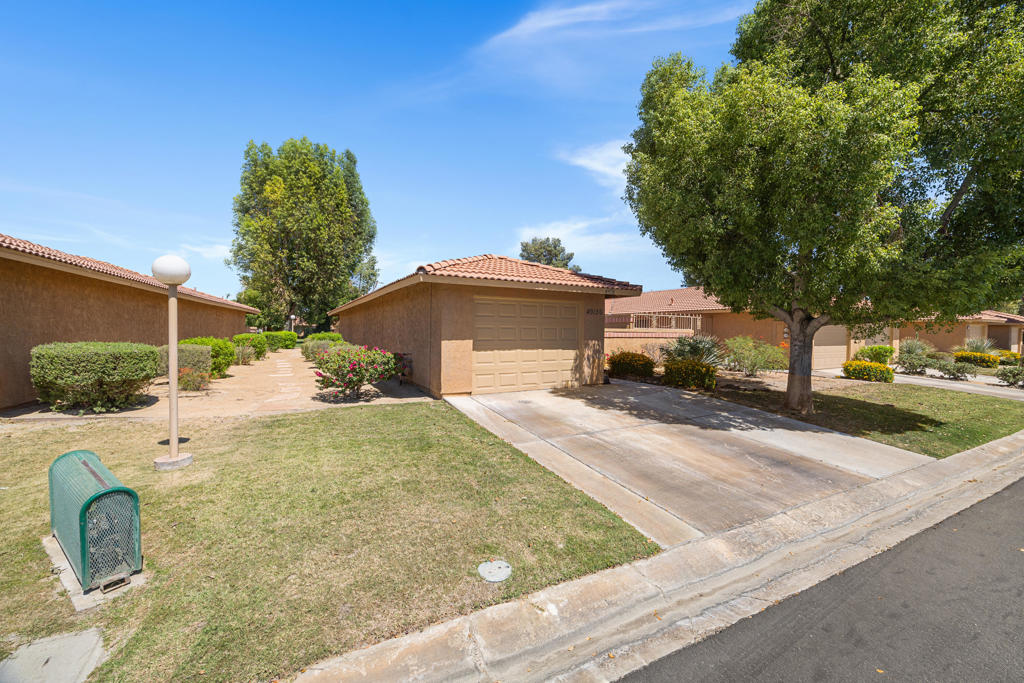 49156 Garland Street Property Photo 4