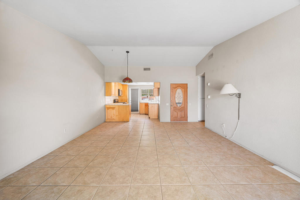 49156 Garland Street Property Photo 18
