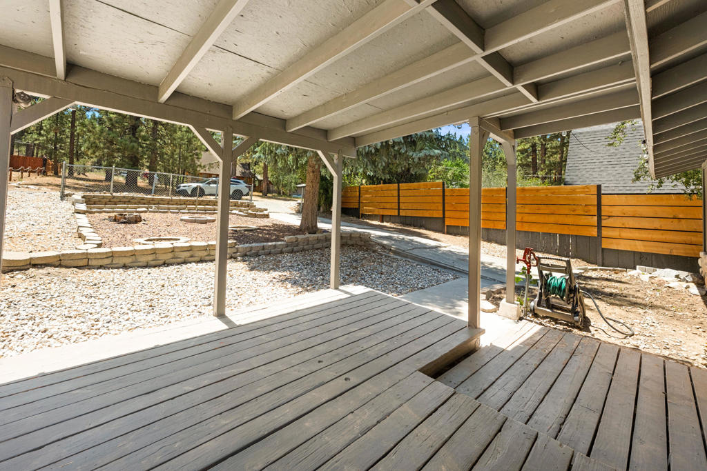 1017 E Country Club Boulevard Property Photo 10