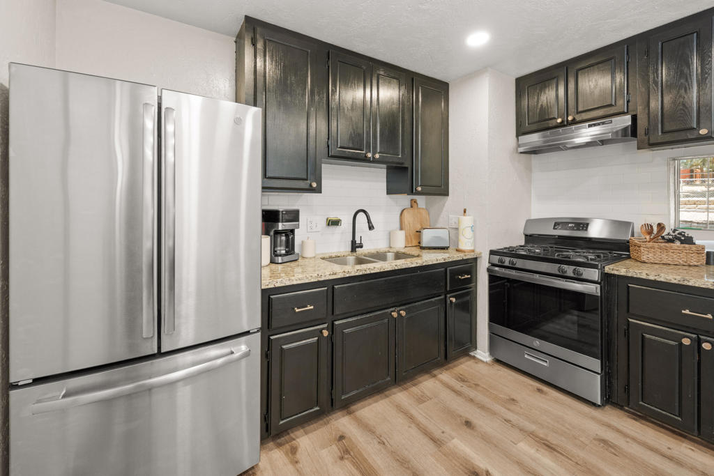 1017 E Country Club Boulevard Property Photo 17