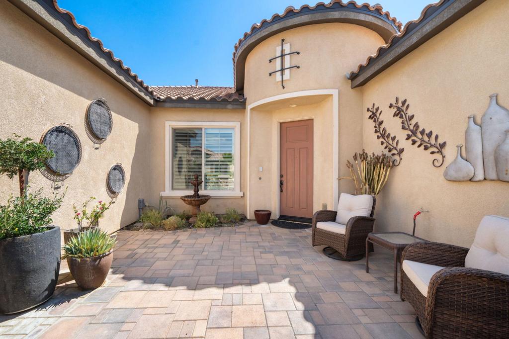 76 Bordeaux Property Photo 4