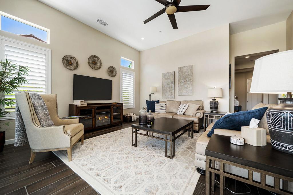 76 Bordeaux Property Photo 11