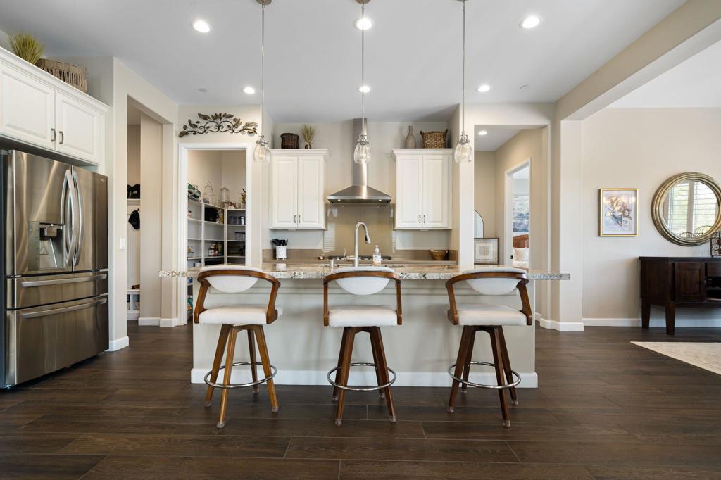 76 Bordeaux Property Photo 34