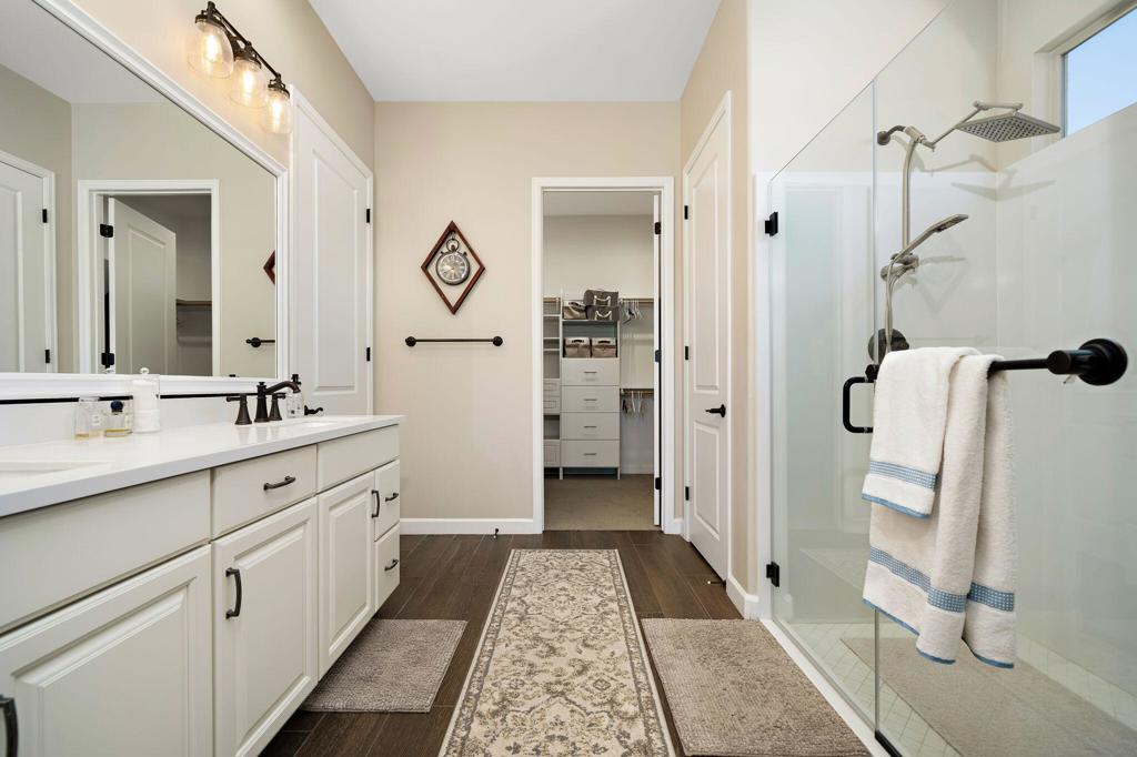 76 Bordeaux Property Photo 44