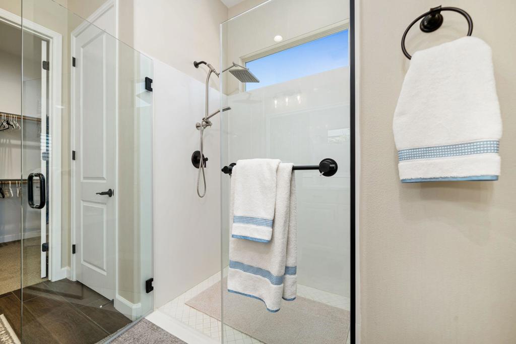 76 Bordeaux Property Photo 45