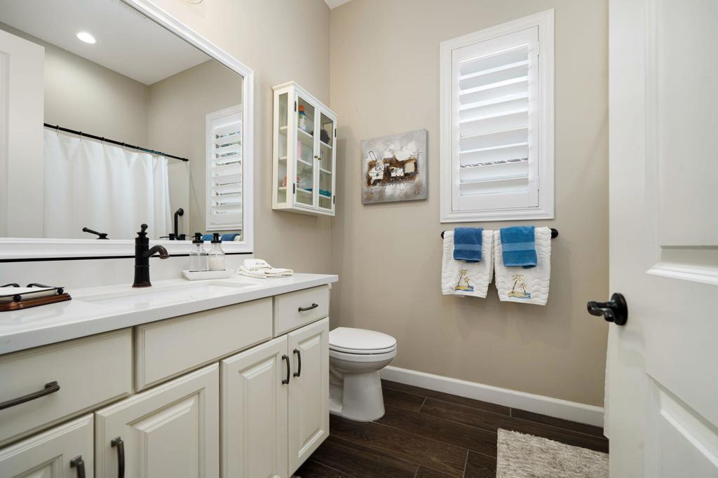76 Bordeaux Property Photo 50