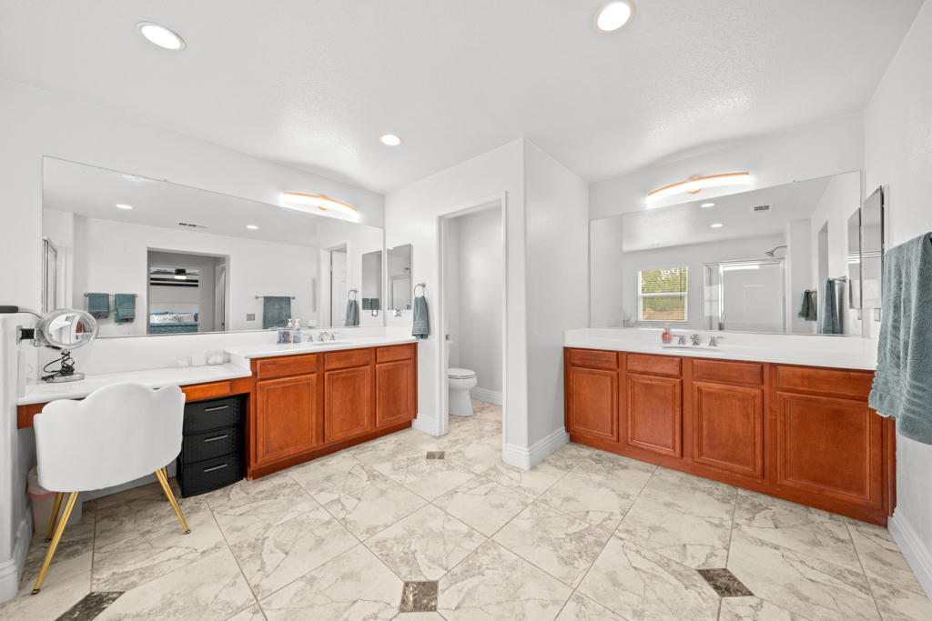 2121 Cottage Court Property Photo 30