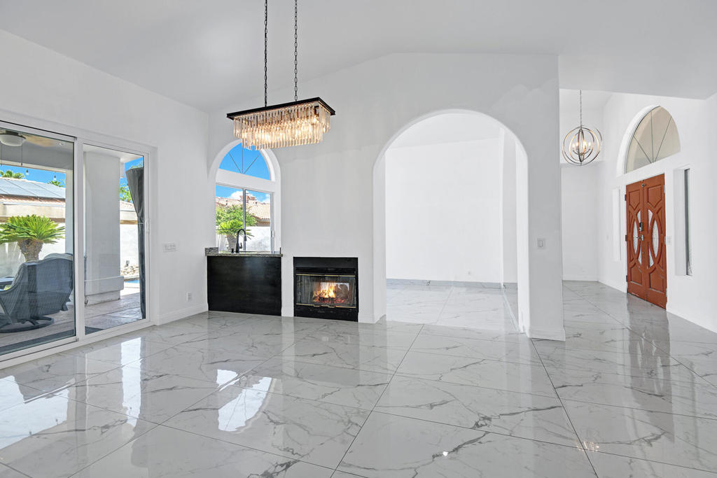 78860 Martinique Drive Property Photo 8