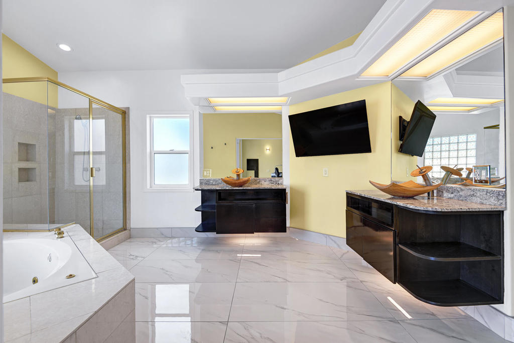 78860 Martinique Drive Property Photo 12