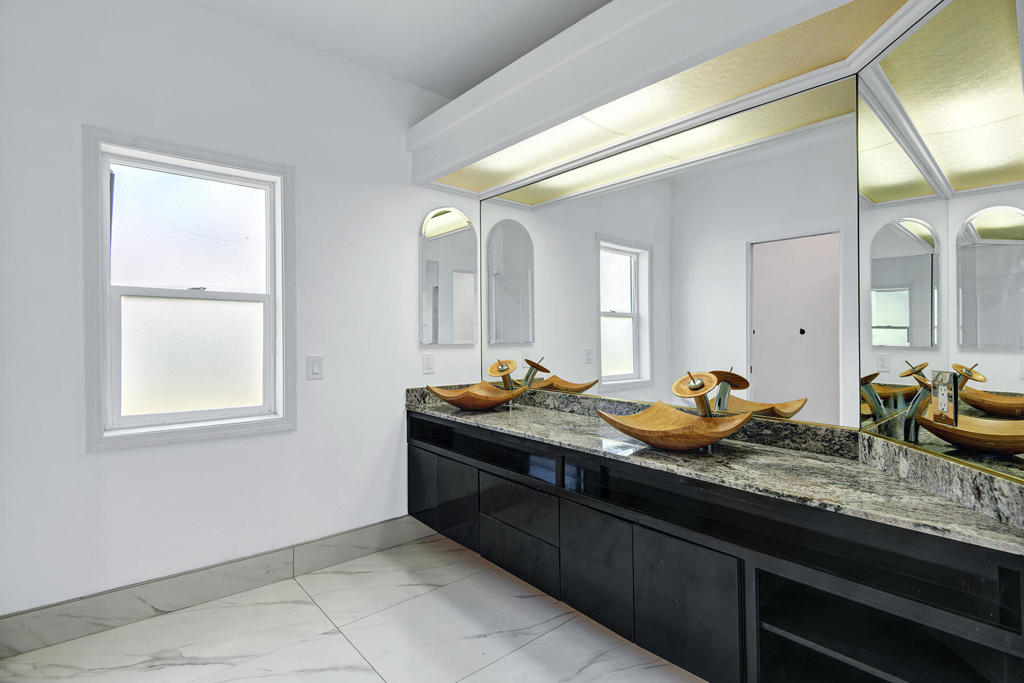 78860 Martinique Drive Property Photo 15