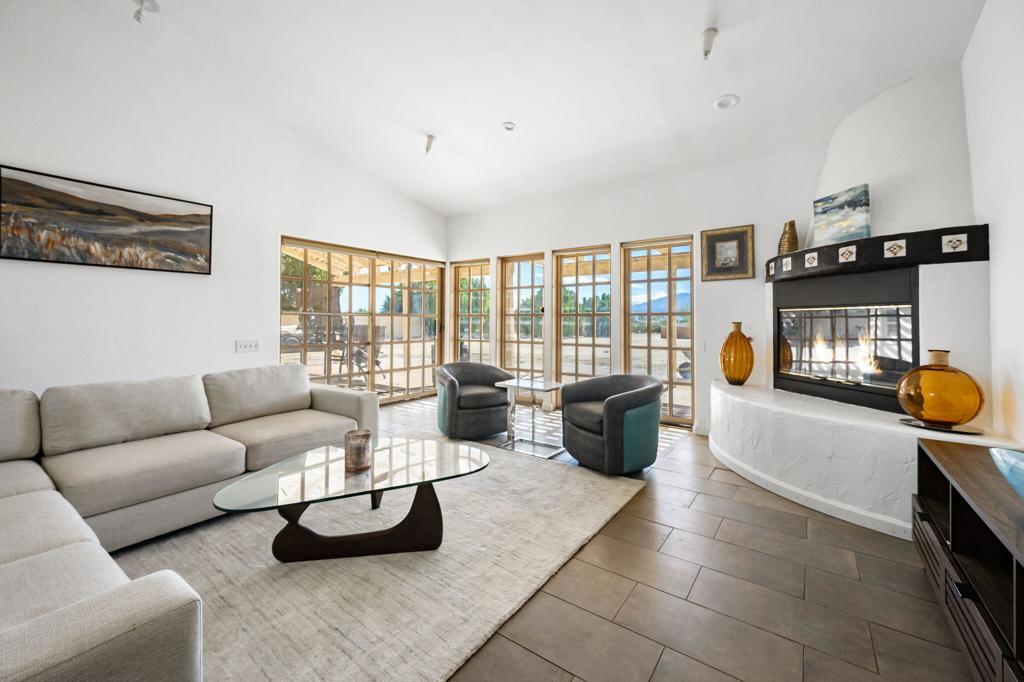 72125 Via Vail Property Photo 1