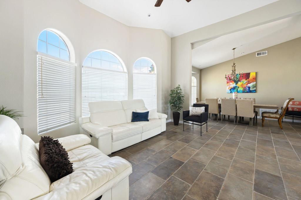 72125 Via Vail Property Photo 12