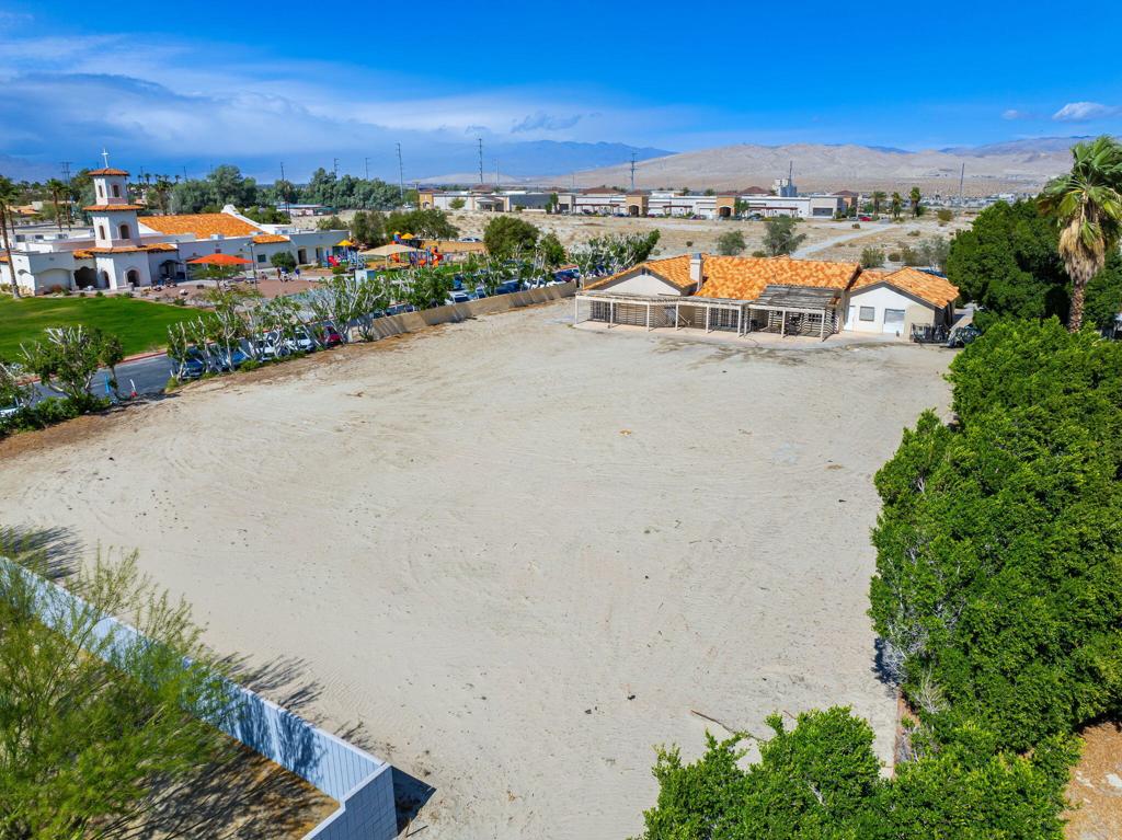 72125 Via Vail Property Photo 25