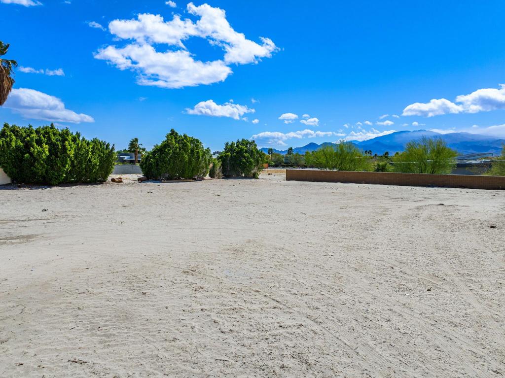 72125 Via Vail Property Photo 31