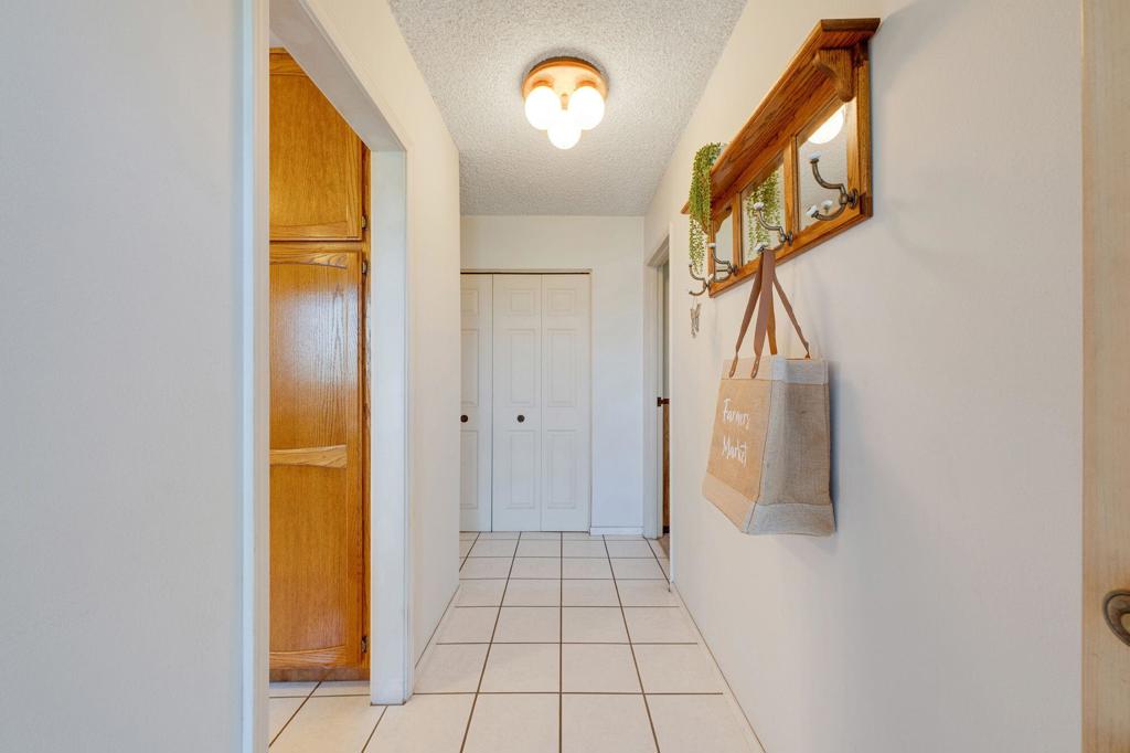 7250 Harding Circle Property Photo 4