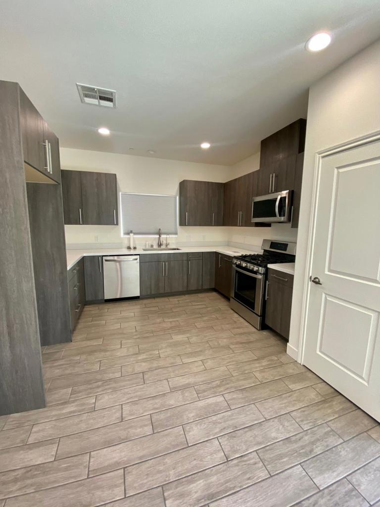 9675 Valencia Drive Property Photo 7