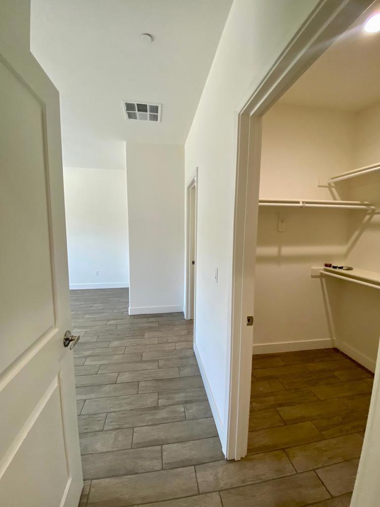 9675 Valencia Drive Property Photo 18