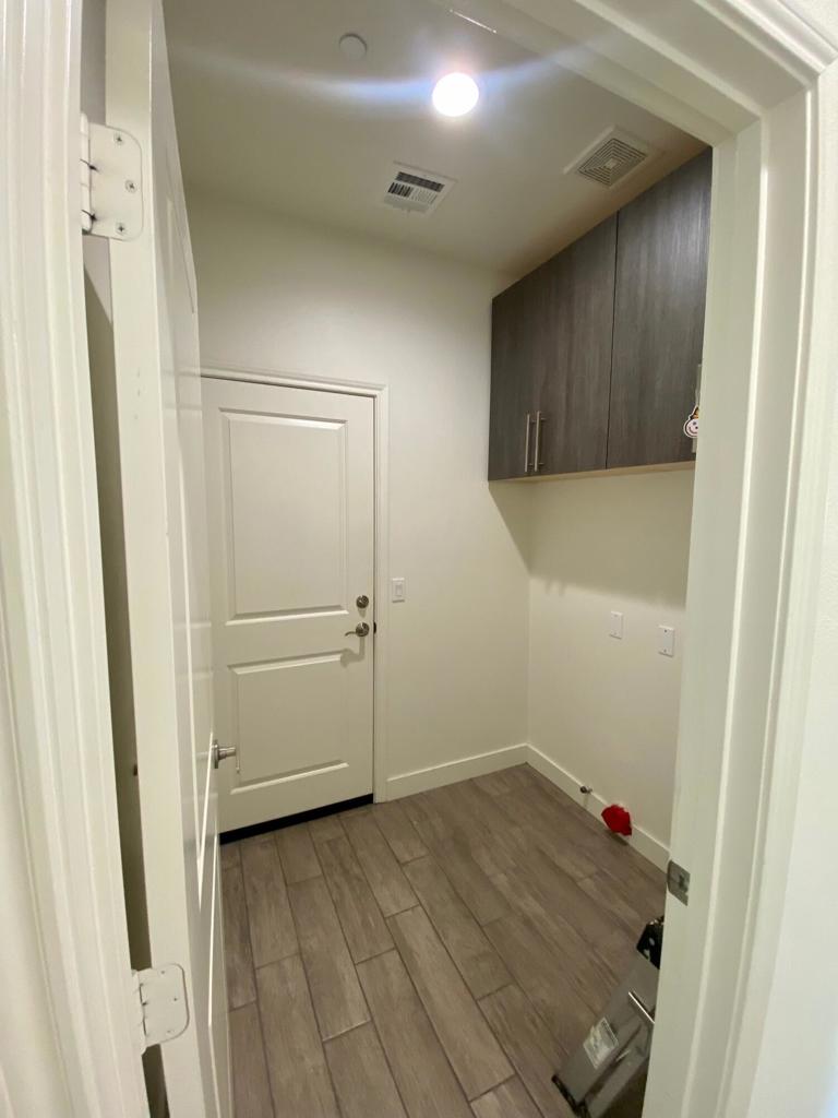 9675 Valencia Drive Property Photo 25