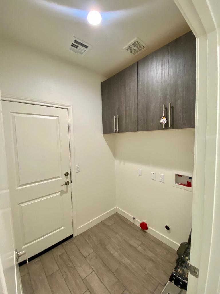 9675 Valencia Drive Property Photo 26