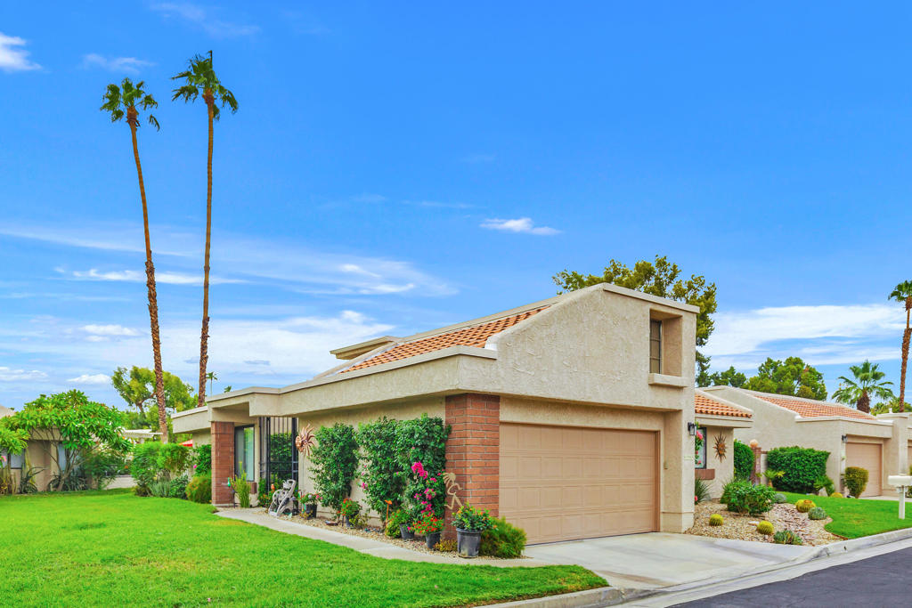 35983 E Paseo Circulo E Property Photo 4