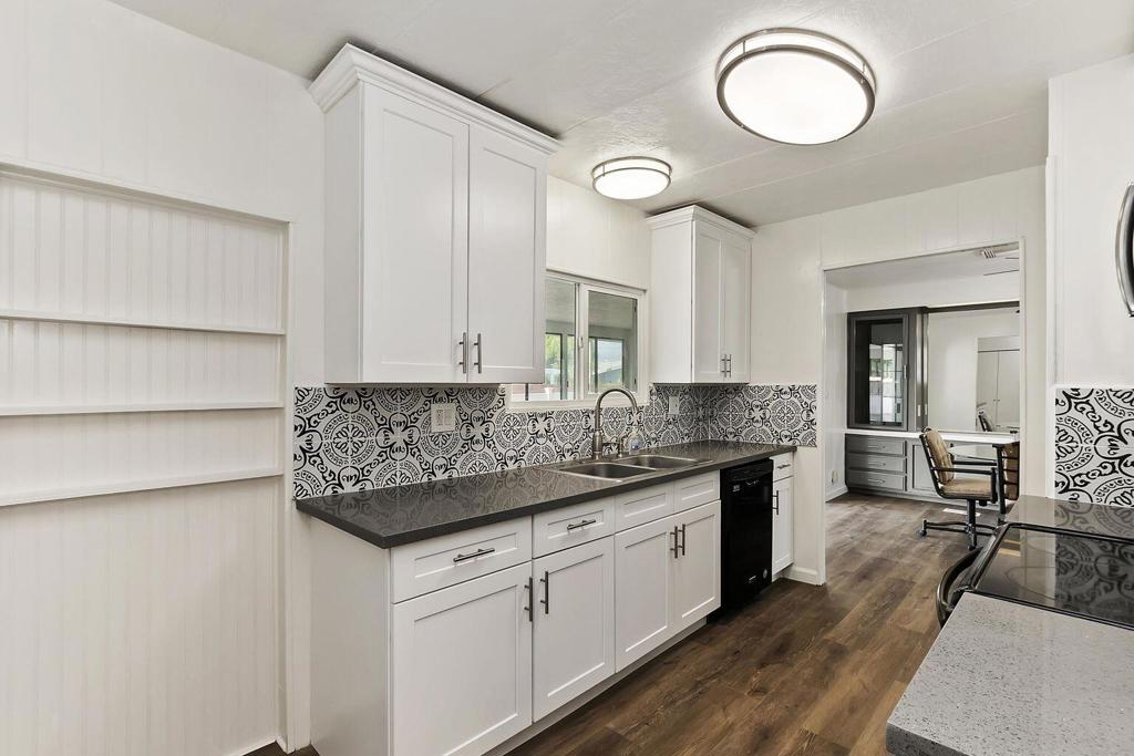 33530 Carlsbad Circle Property Photo 1