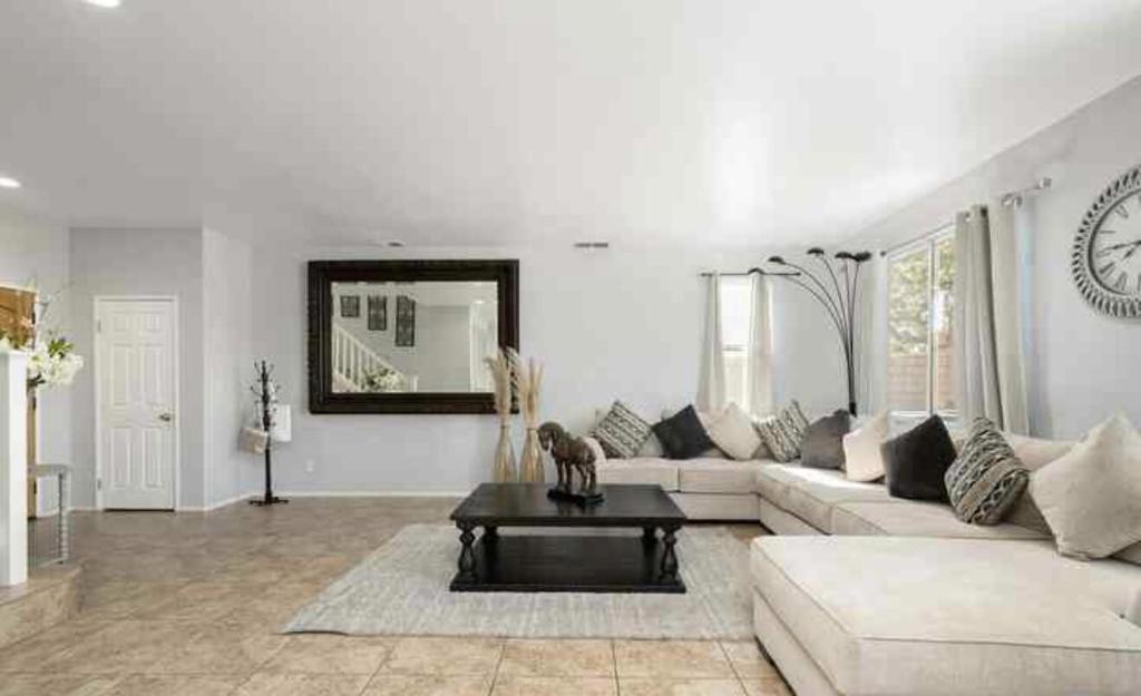 83303 Camino Las Brisas Property Photo 4