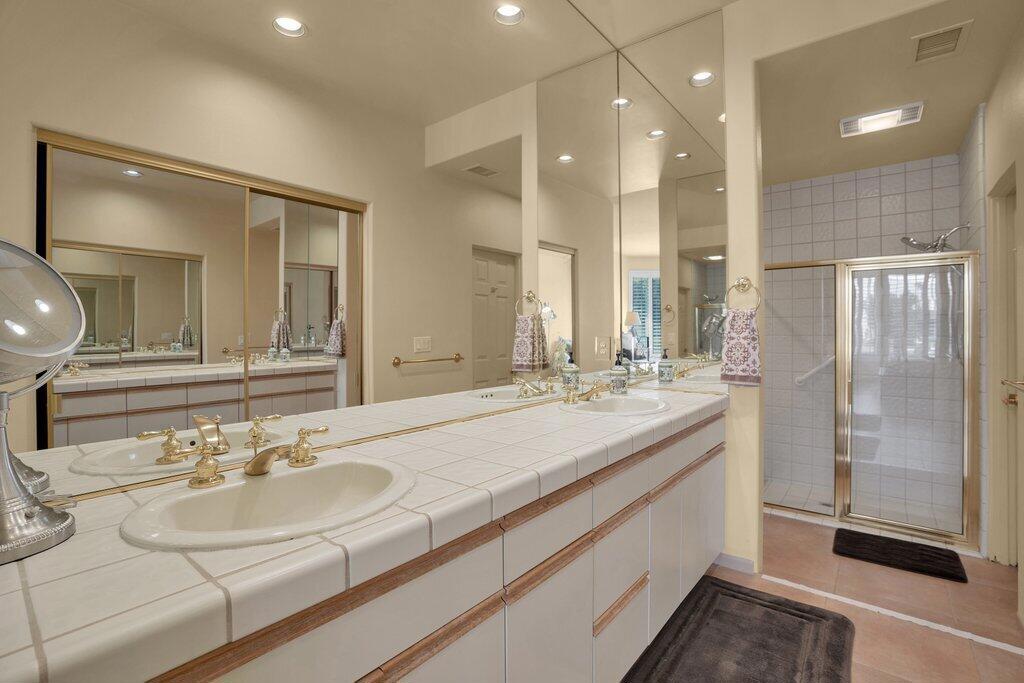 9 Lake Shore Drive Property Photo 7