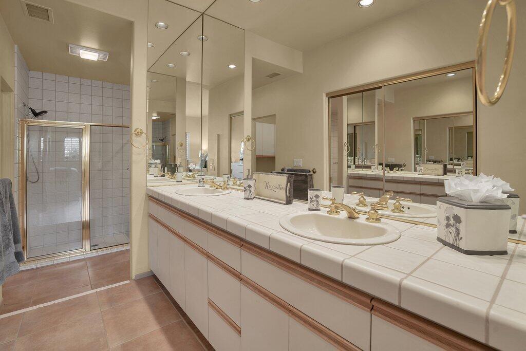9 Lake Shore Drive Property Photo 11