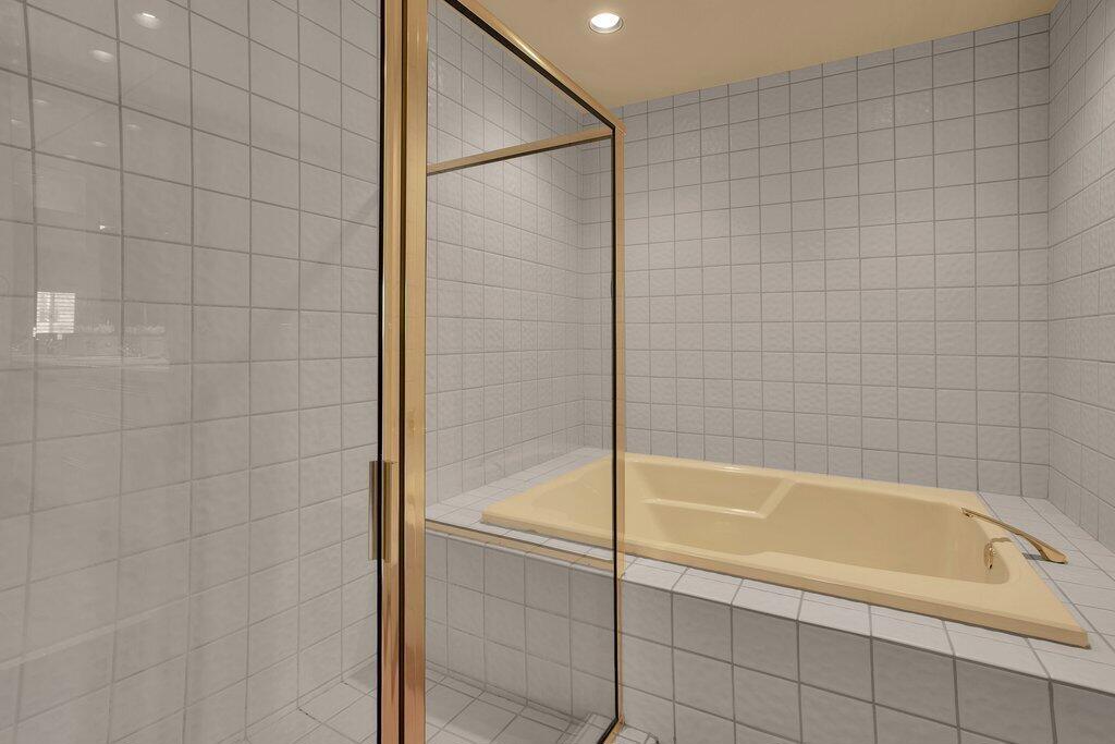 9 Lake Shore Drive Property Photo 12