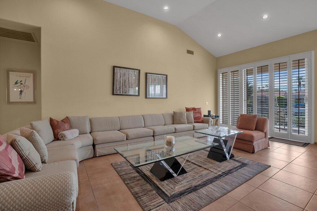 9 Lake Shore Drive Property Photo 15