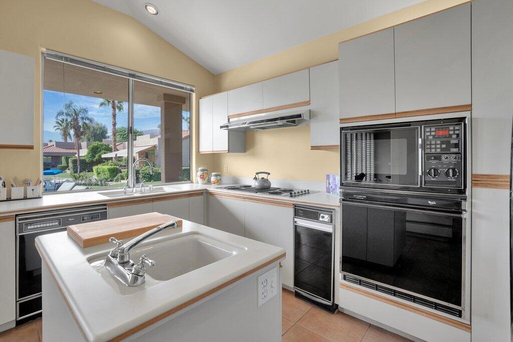 9 Lake Shore Drive Property Photo 19