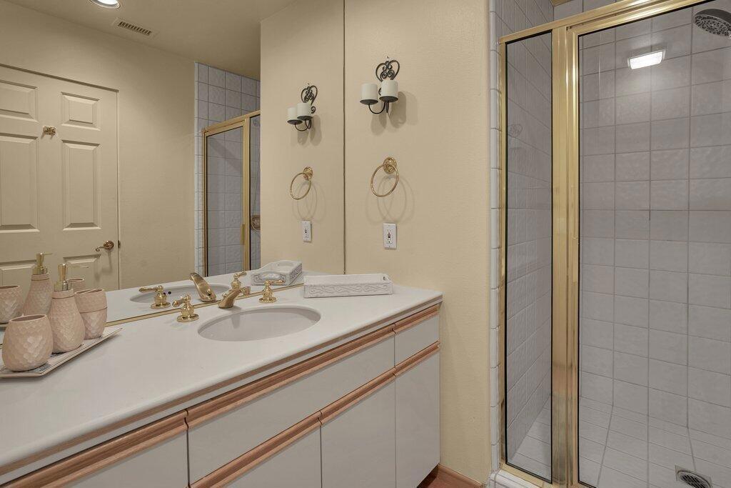 9 Lake Shore Drive Property Photo 22