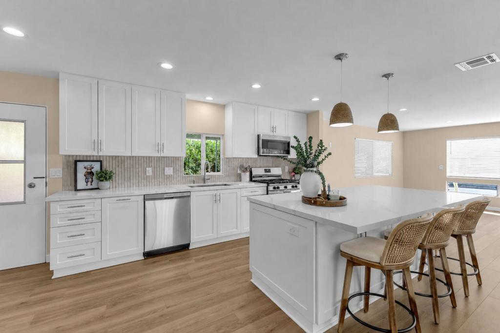 39163 Warm Springs Drive Property Photo 1