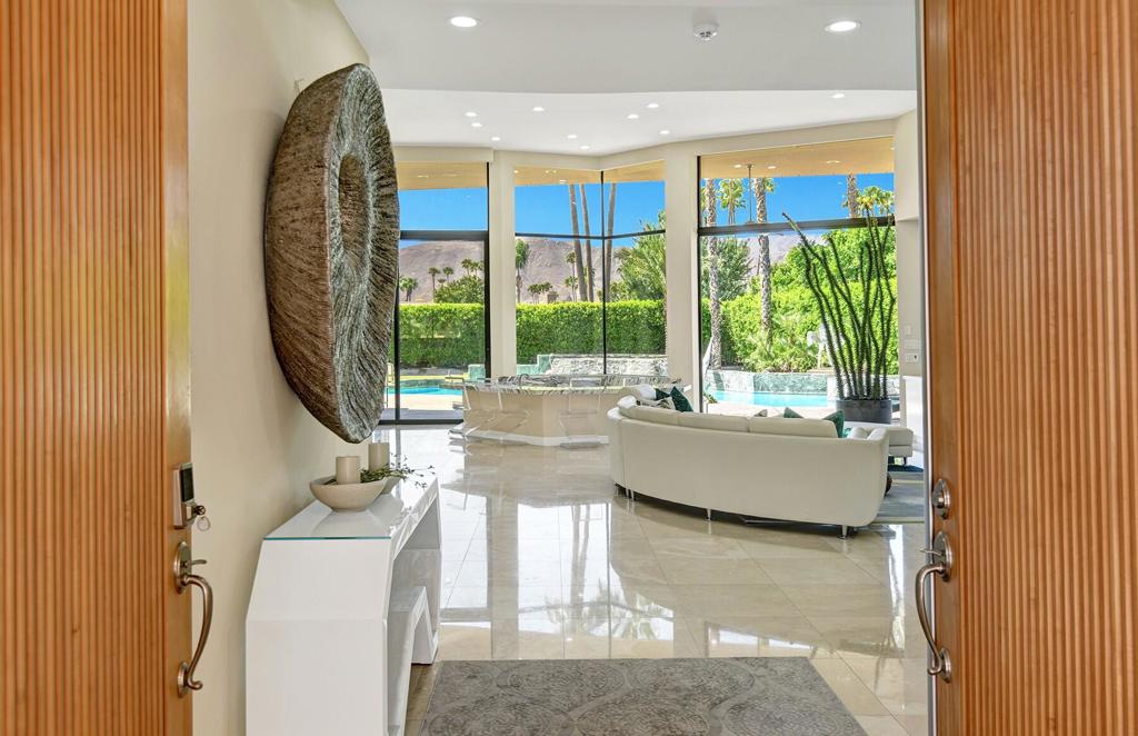 23 Villaggio Place Property Photo 10