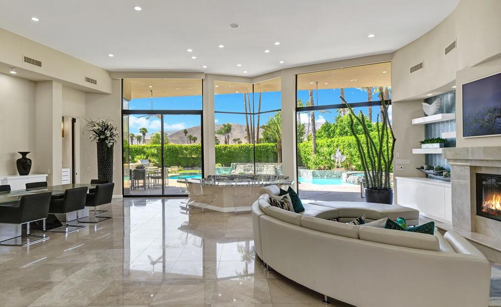 23 Villaggio Place Property Photo 11