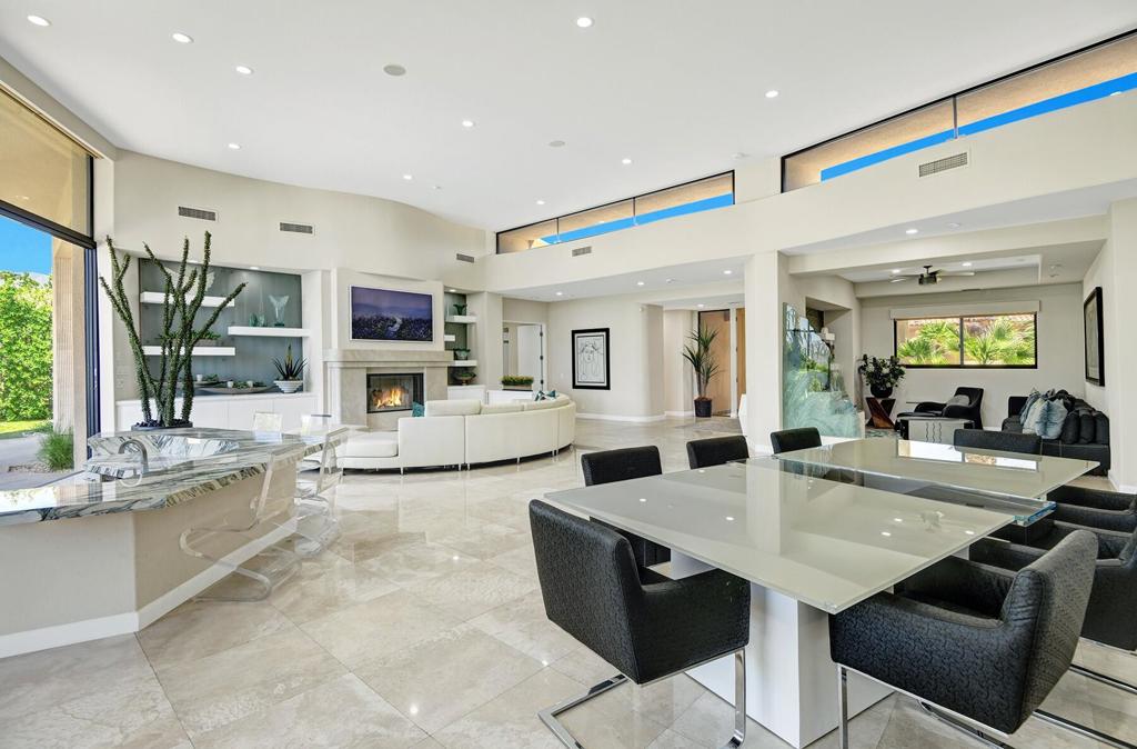 23 Villaggio Place Property Photo 14