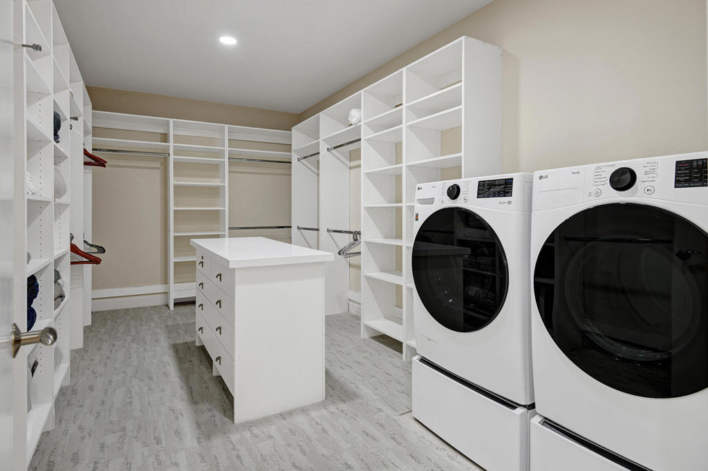 23 Villaggio Place Property Photo 22