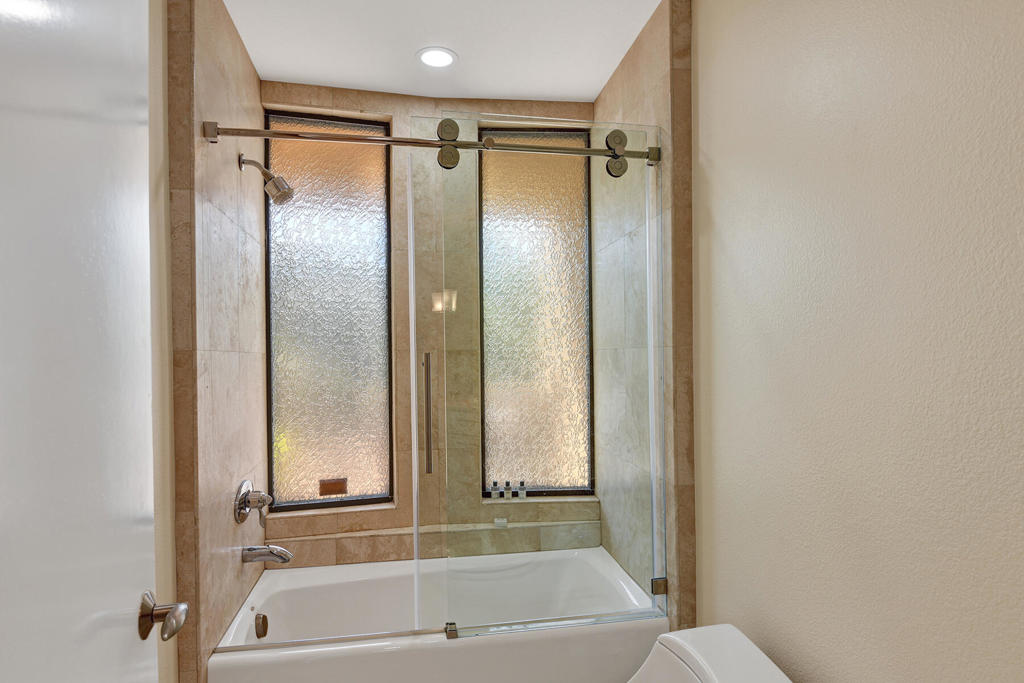 23 Villaggio Place Property Photo 41